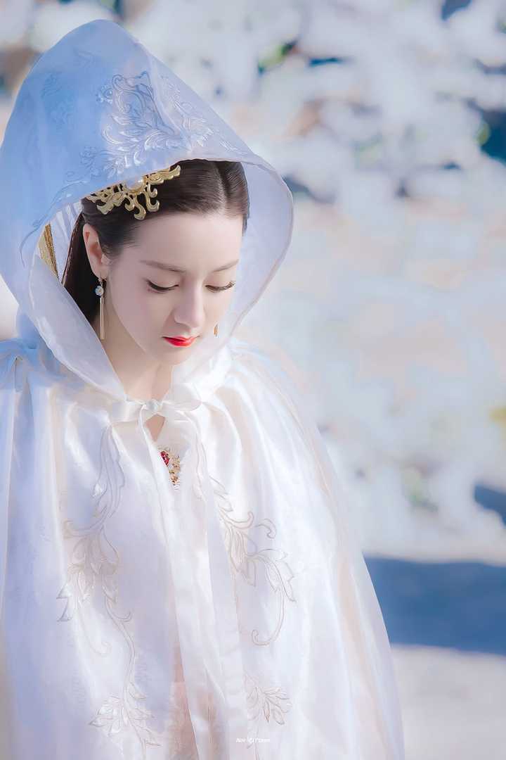 迪丽热巴阿兰若