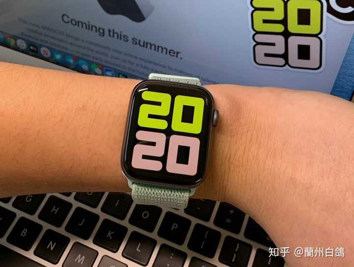 applewatch小老虎表盘,applewatch表盘 「2020」是 applewatch 的表盘,所以 watchos7 也会有软件更新