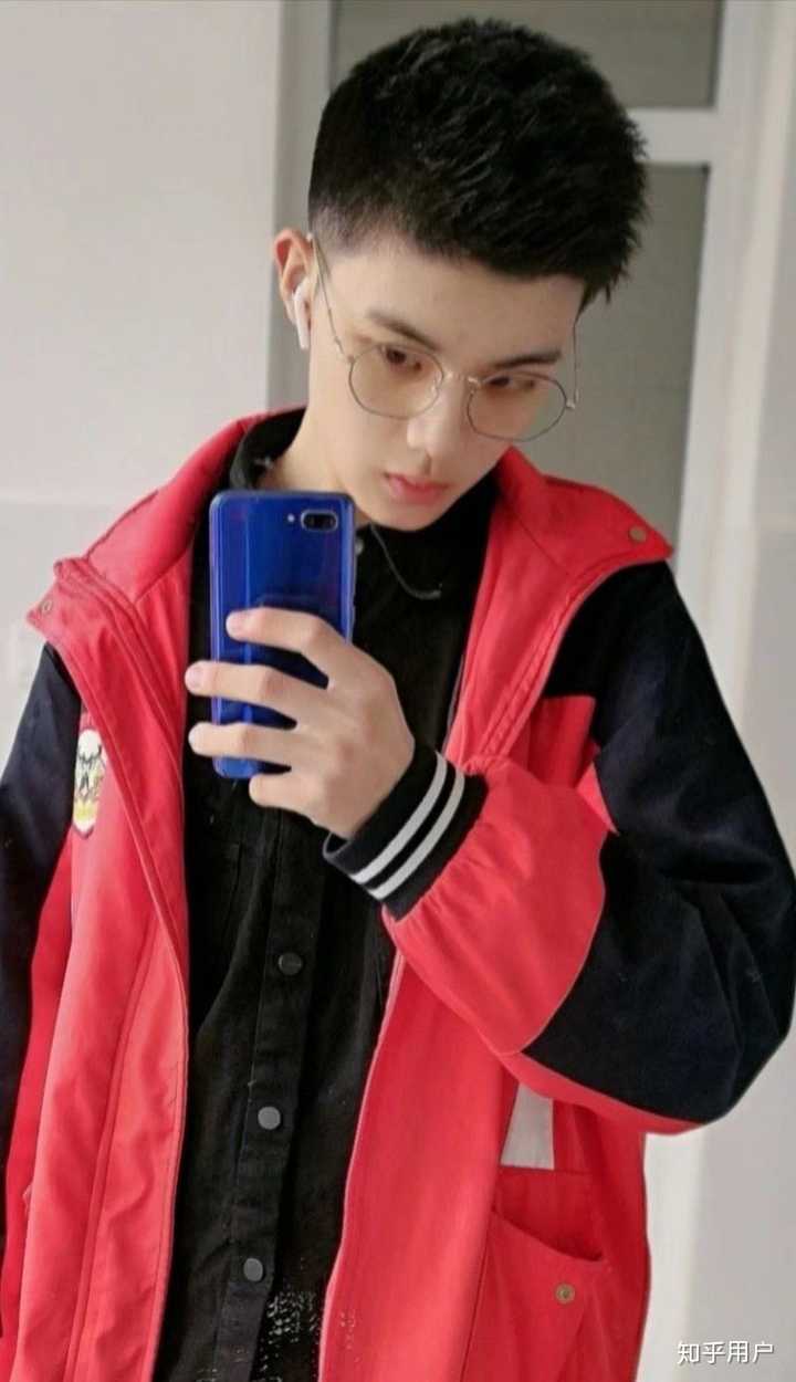 你见过最帅的高中男生是什么样子