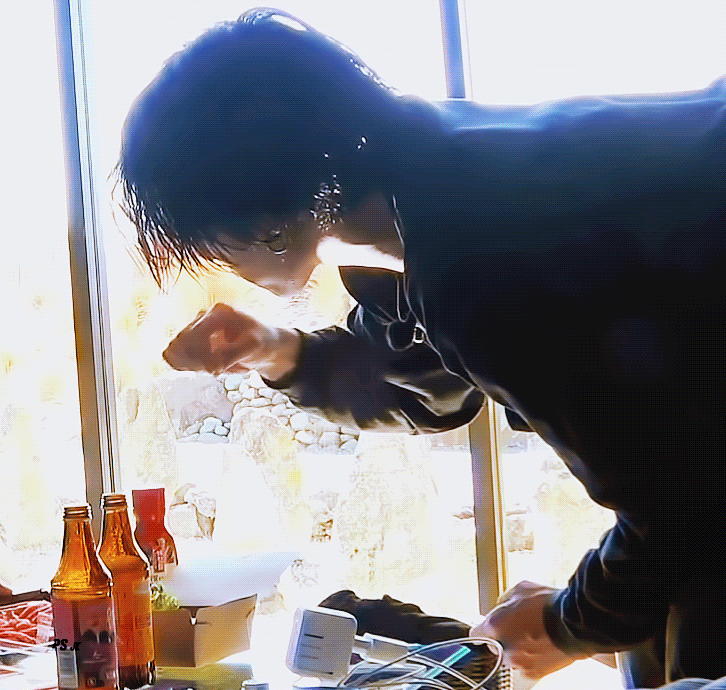 成员)称为肌肉猪的身体 tattoo 二次施工分享jung kook的单曲《lost s