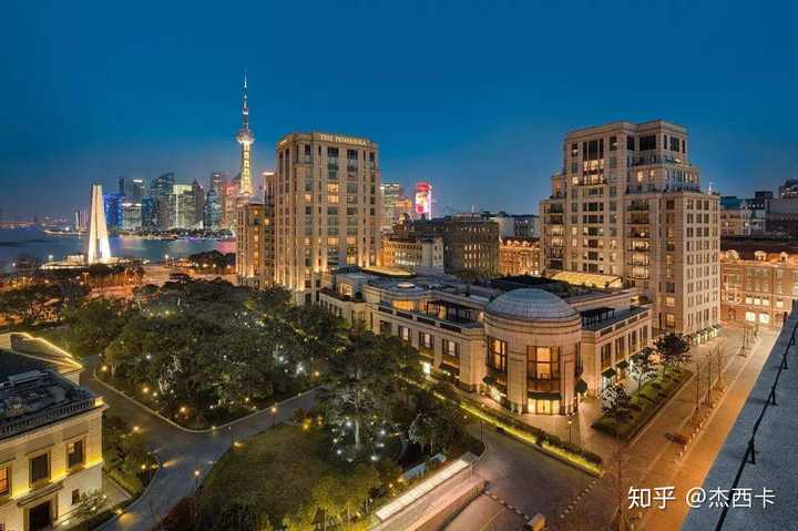 上海半岛酒店的建筑外观