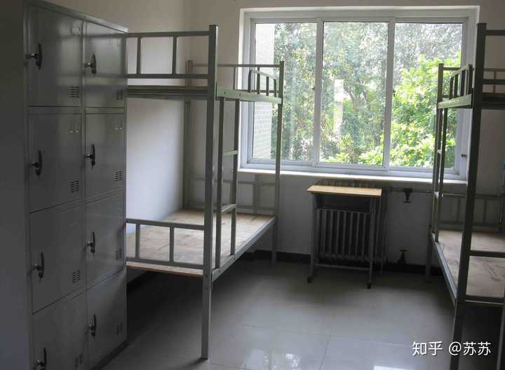 河南师范大学的宿舍条件如何?校区内有哪些生活设施?