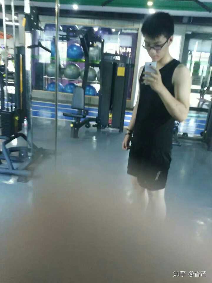 开始健身,高一178cm 150斤左右