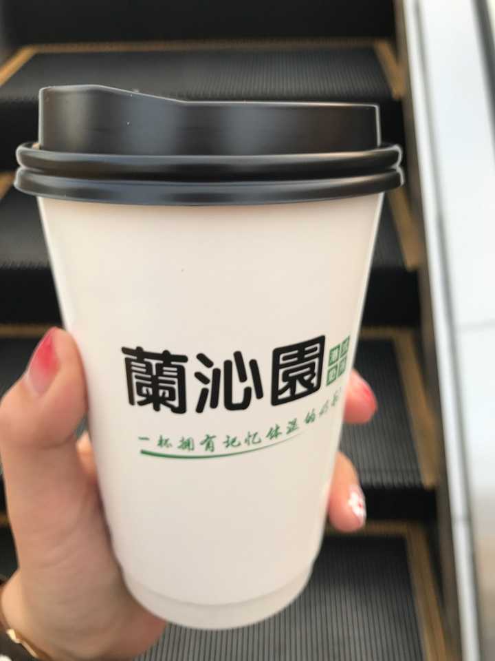 连喝10 杯奶茶是怎样一种体验?