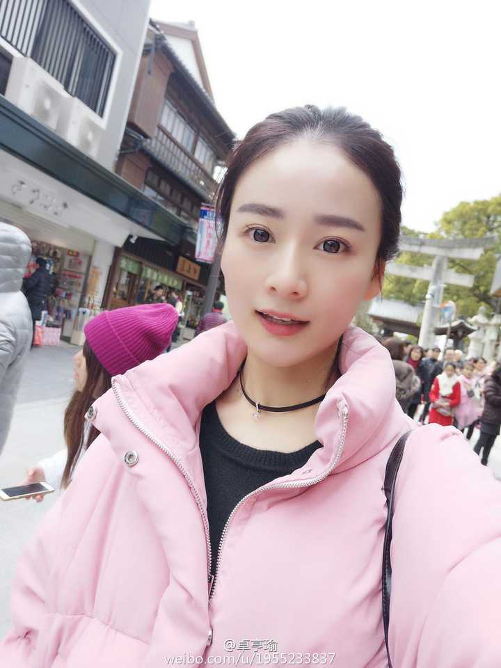 以下照片依旧来着卓亨瑜微博 卓微博上发的自己车展照片(2014-2015