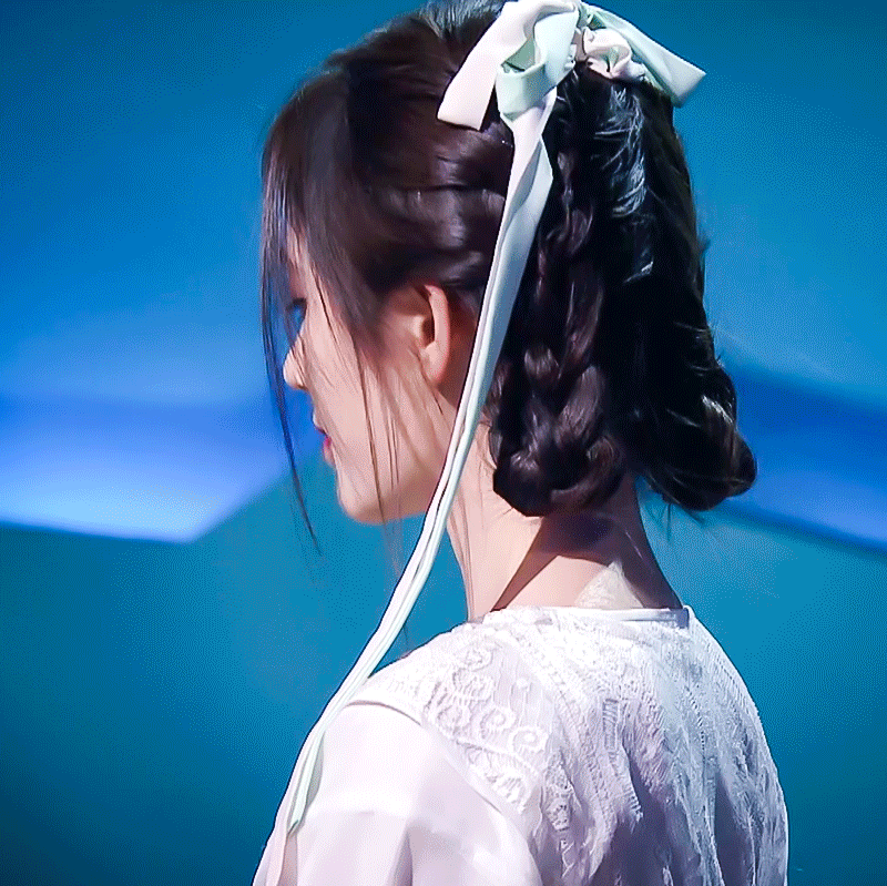 鞠婧祎的颜 不是多么惊艳那种 而是属于越看越好看 看不腻的那种