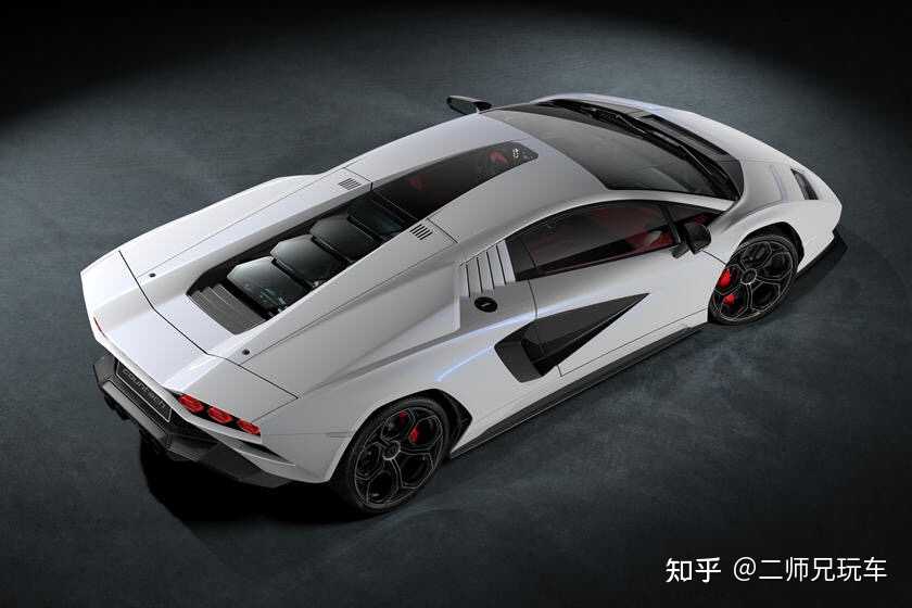 新车解析2022款兰博基尼countach特点如下