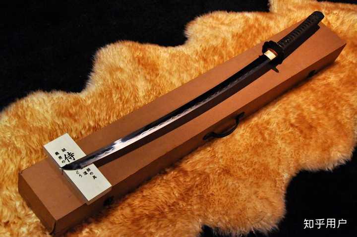 (如图)赤瞳的武器属于日本刀中的太刀还是打刀?