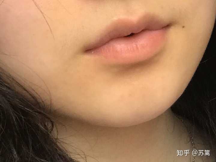 嘴应该算是我比较满意的了吧…然而正面看还是有点不对称(但是嘴角