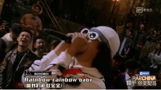 彩虹男孩doooboi靠着一句水词儿—— "rainbow baby" 混了半季节目,我