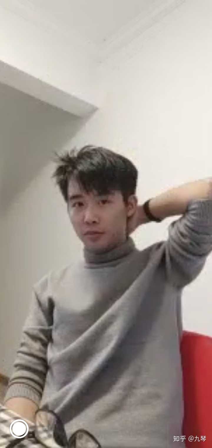 请问你们是怎么网恋的帅气小哥哥的?