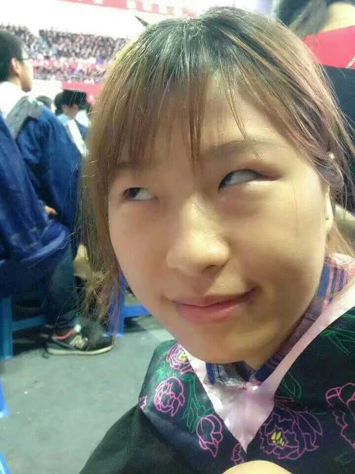 清新脱俗. 哈哈哈哈哈哈 迫不及待给你一张自拍 (未打光未美颜)