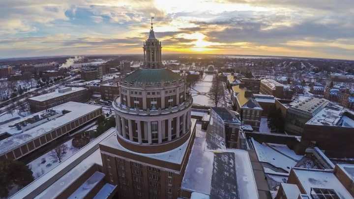 在罗切斯特大学(university of rochester)就读是一番