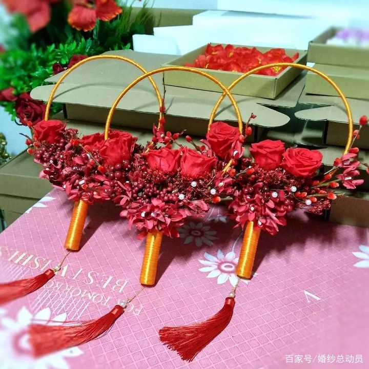 秀禾服配什么手捧花?