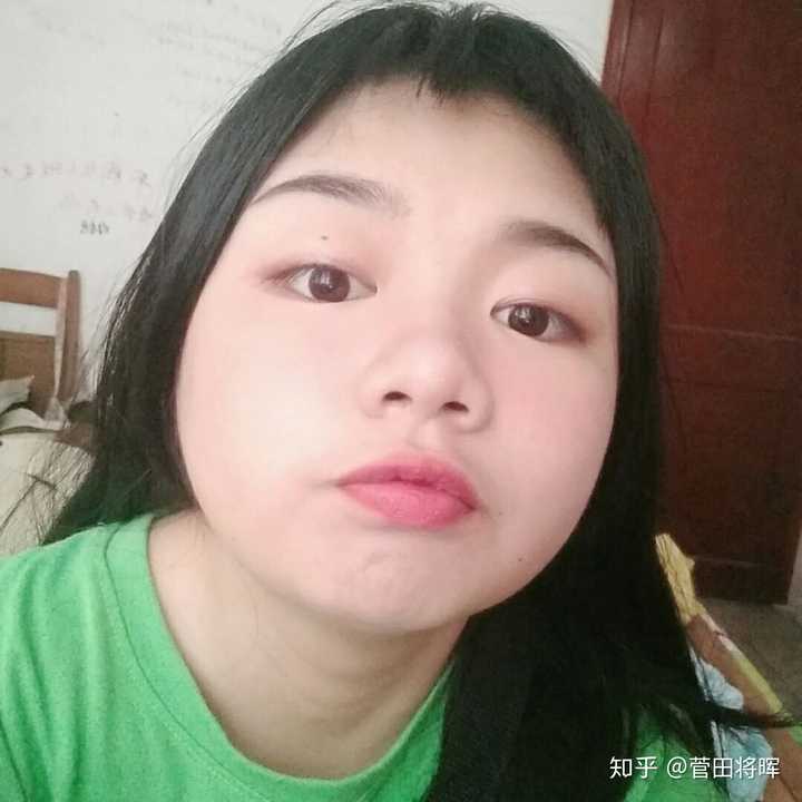 现在已经张长了一点点 姬发被我剪短了一点点 真的挡脸啊!