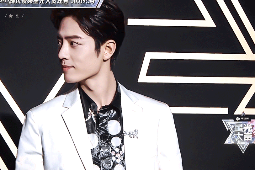 你认为最动人的肖战动图是哪个?(我承认我半夜睡不着想偷图 )?