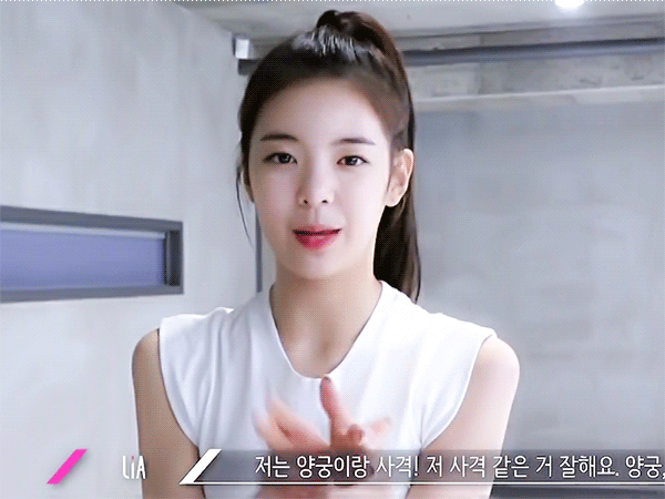 我很喜欢的类型,和她的长相也属于反差萌吧 看了一下她的专业黑子微博