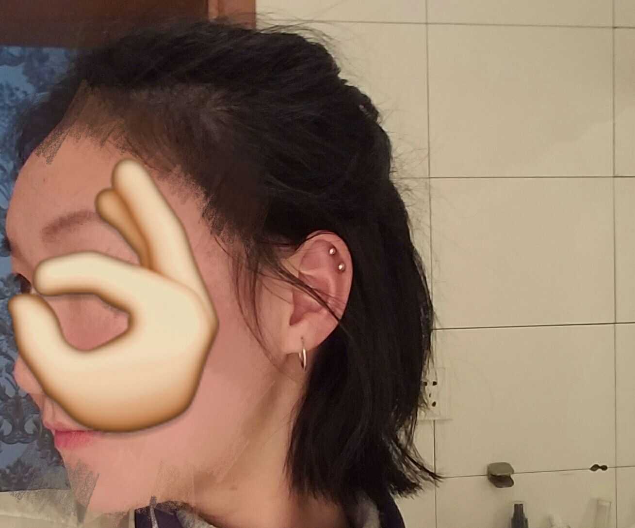 耳洞