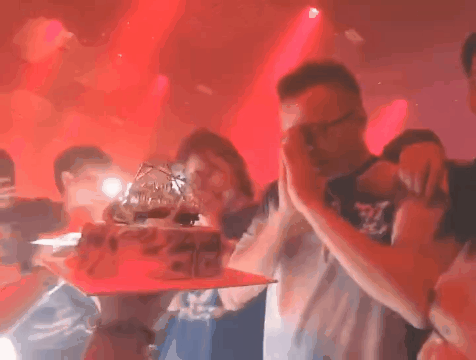 虽然感觉蛮喜欢这个妹子的但去蹦迪还这么eg有发展可…显示全部 67