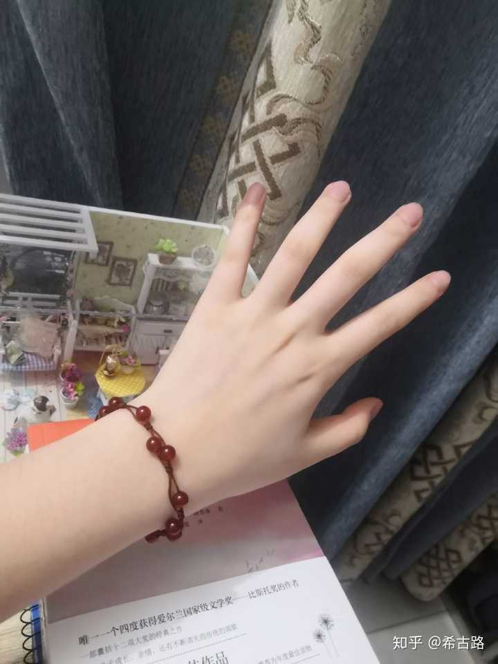 女生有一双好看的手是怎样的体验?