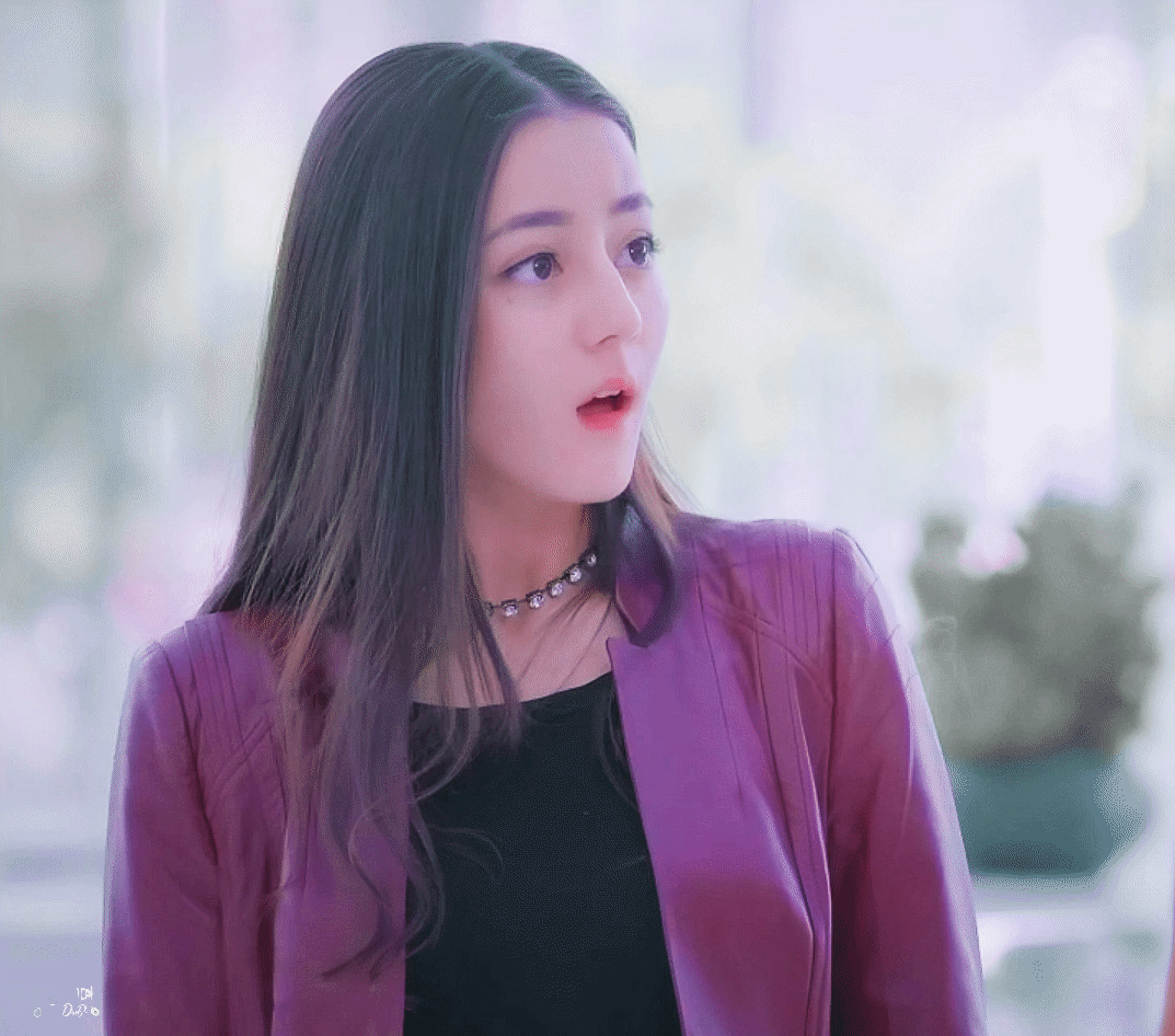 有珍藏的迪丽热巴绝美动图吗?