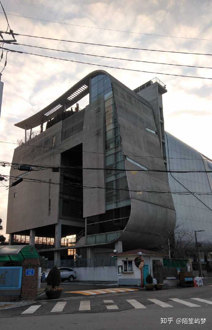 yg大楼       地址:首尔市麻浦区合井洞397-5号 新大楼就在旧大楼