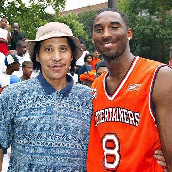 今天ballislife官方instagram上传了一张16年前科比-布莱恩特与乔