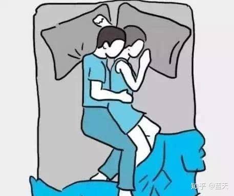 用什么睡姿抱女友睡觉最舒服?