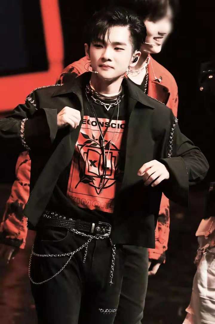 周震南有哪些绝美神颜图片?