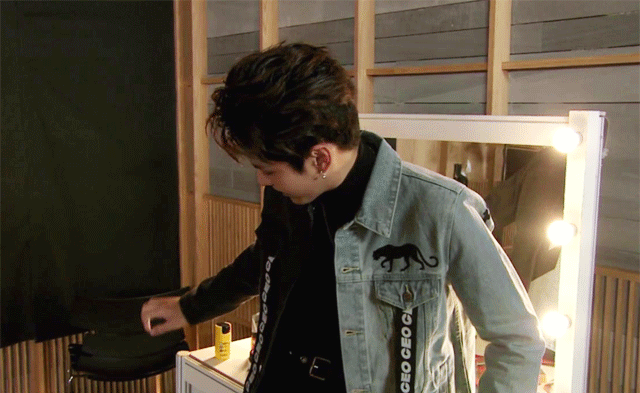 怎么看待在跨年晚会上吴亦凡拥抱赵丽颖?