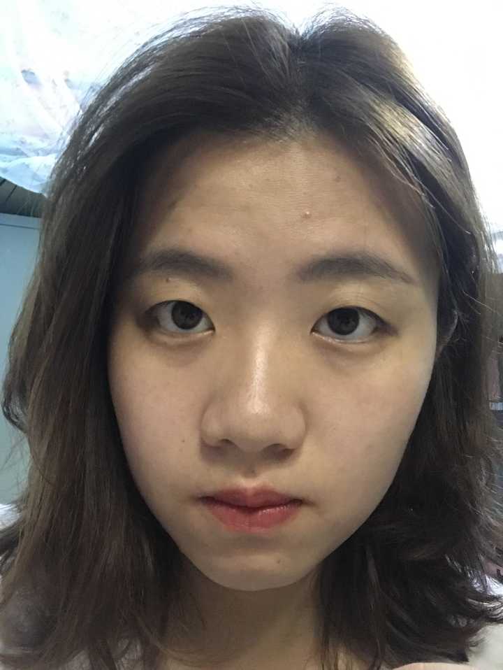 苹果前置摄像头真的会把人拍得很丑吗?