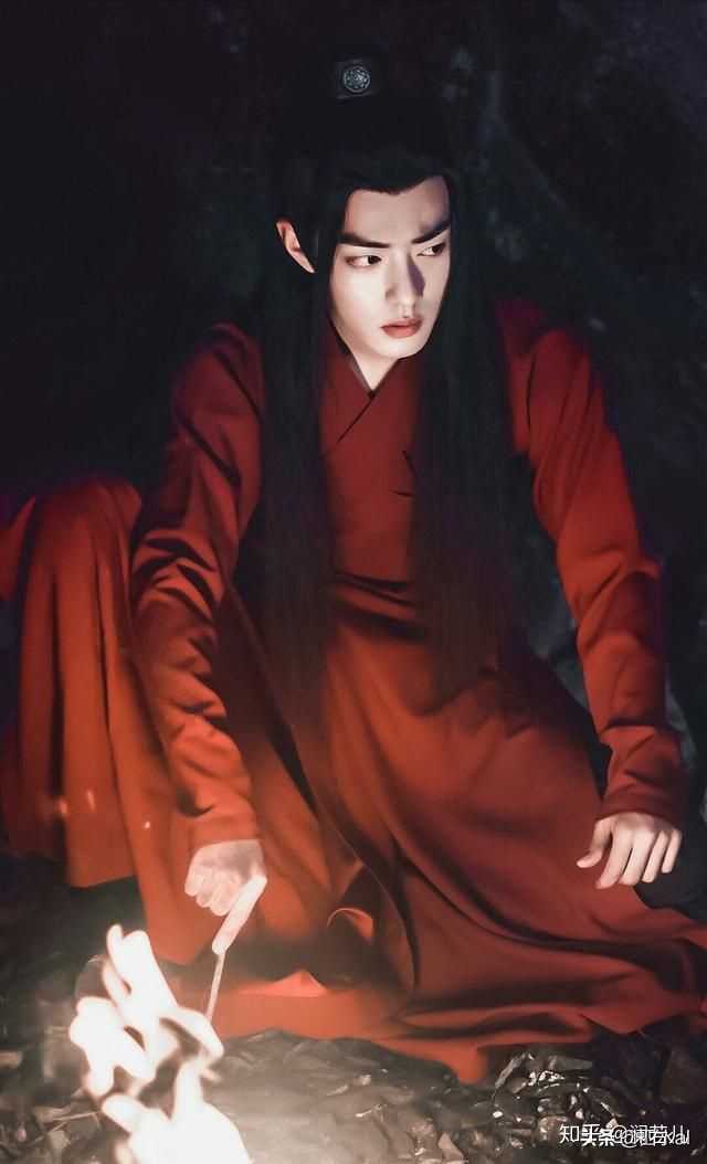 肖战有哪些可以做屏保的照片?