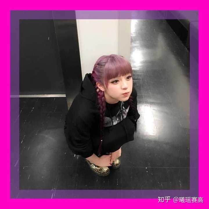 水桥舞,艺名maria,是一个日本女歌手.