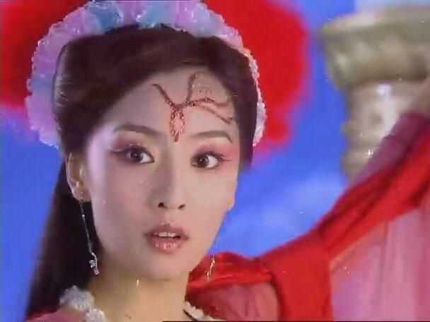 有哪些淡妆浓抹总相宜的女演员(最好是古装)?