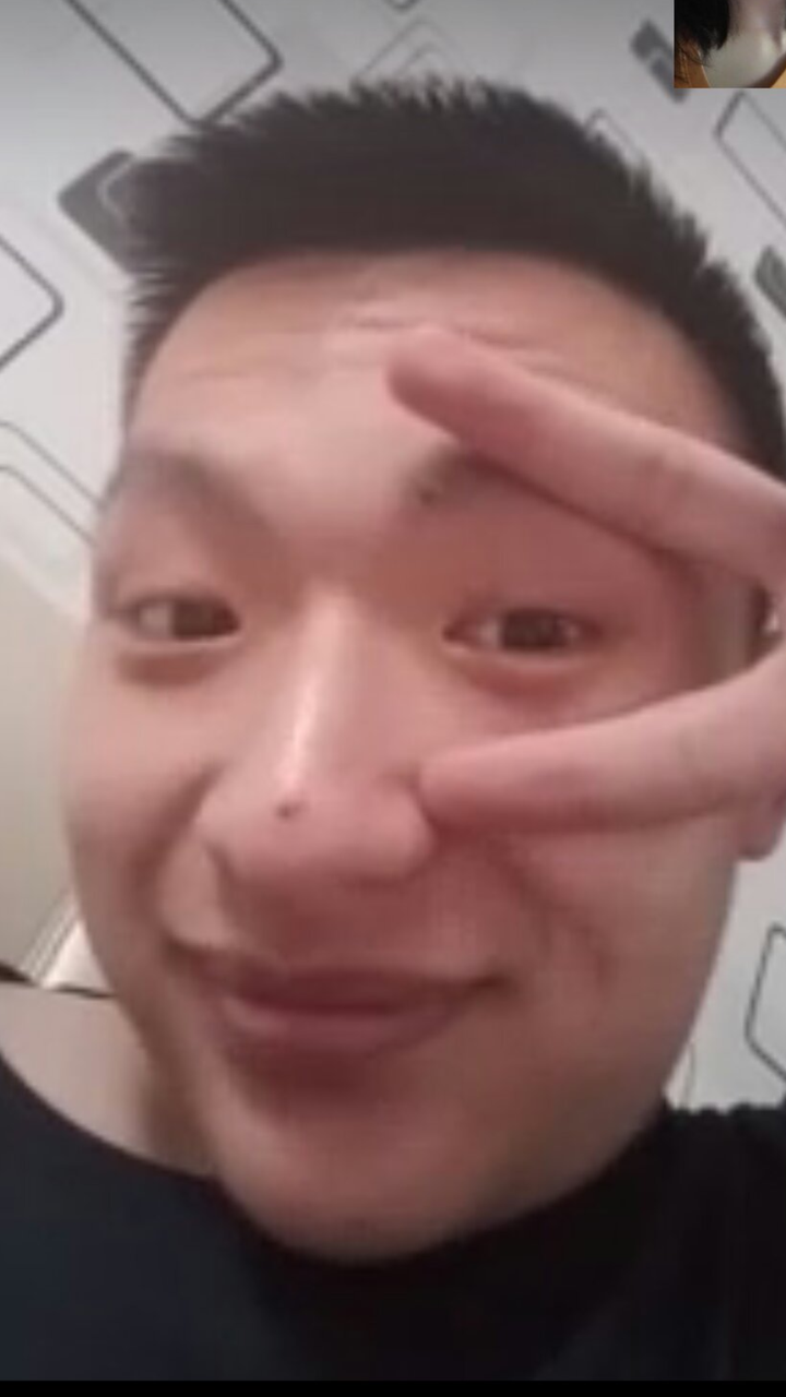 有一个很丑的男朋友是什么感觉?你当初为何选择他?