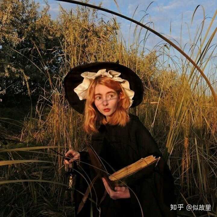 有没有油画质感的朋友圈背景或头像?