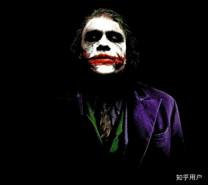为什么很多人喜欢《蝙蝠侠:黑暗骑士》里的小丑?