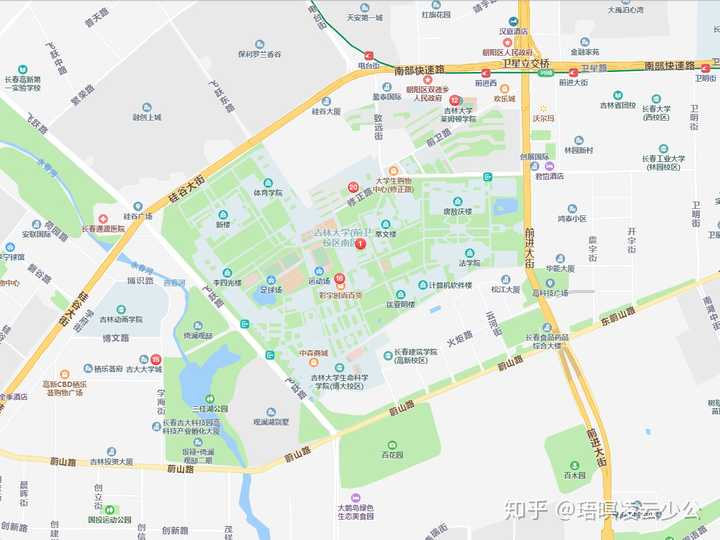 这两所大学在国内都属于比较好的大学了,吉大全国知名,东师也是教育