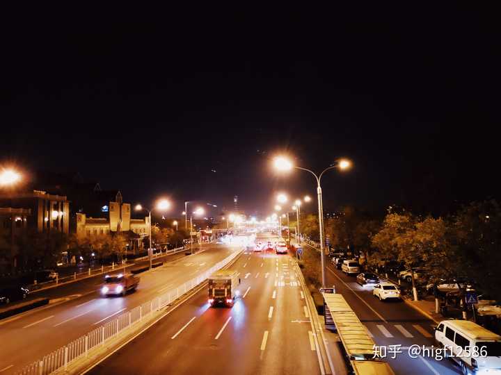 凌晨三点的北京,心里迷茫的那段时间,说走就走,早上想着去看升旗,也没