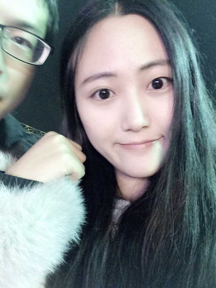 女朋友很漂亮是怎样的体验?
