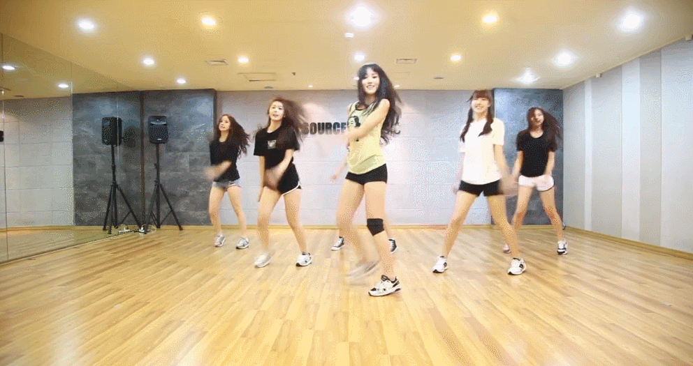 韩团有哪些值得收藏的刀群舞名场面?