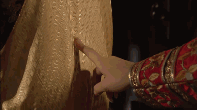 甄嬛传中,谁爱皇上更多一点?