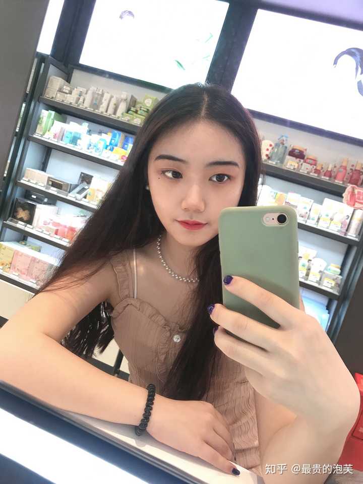 女孩子长得漂亮是种怎样的体验?