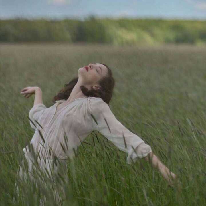 有哪些好看的适合女生的微信头像?
