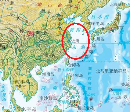 用卫星地图环顾全球,为什么只有中国的海岸线污了那么