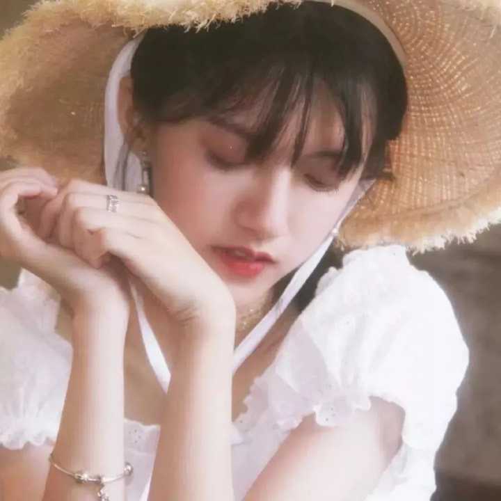 有没有很仙的女头像(真人)?