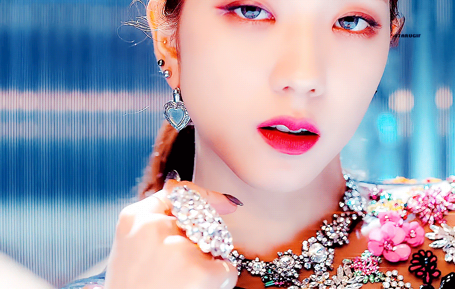 如何评价blackpink的新歌《kill this love》?