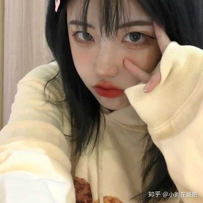 搜一下po主蹲个原图就好啦 拿图点点赞    我本人是一个超级头像狂魔