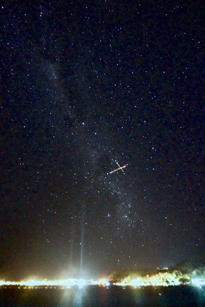 南十字星的叉叉是某图秀秀的结果)