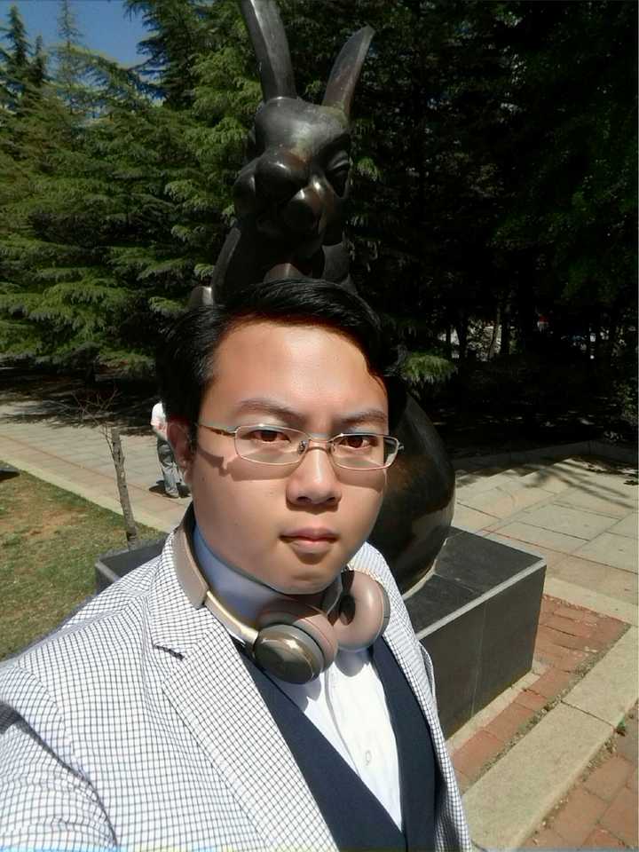 本人一米七,一百八十斤.准备今年暑假减一减.